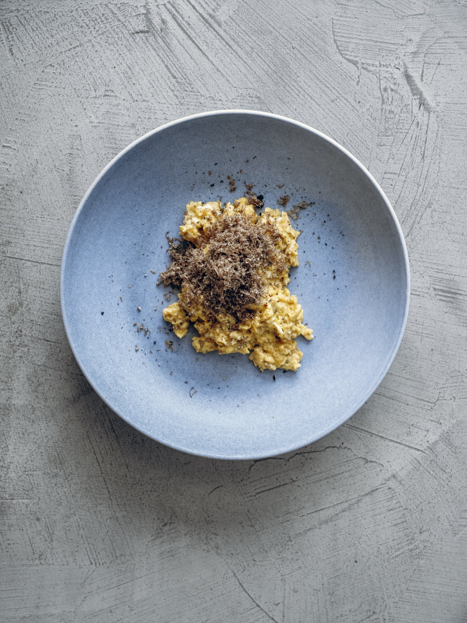 Scrambled eggs and truffle